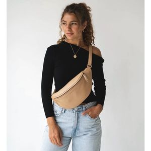 Nwt Mandan Atlas sand color